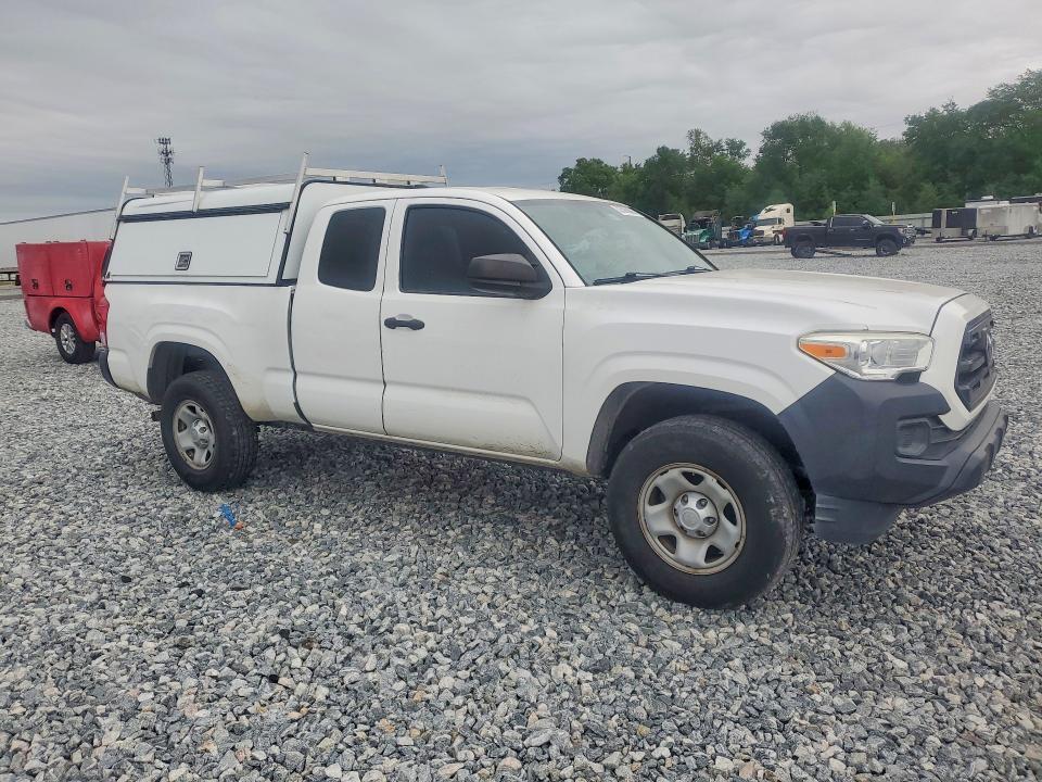 2017 Toyota Tacoma SR