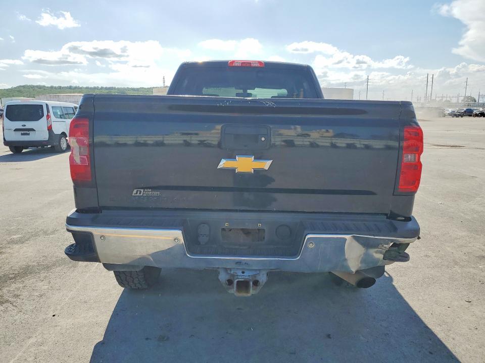 2015 Chevrolet Silve 2500