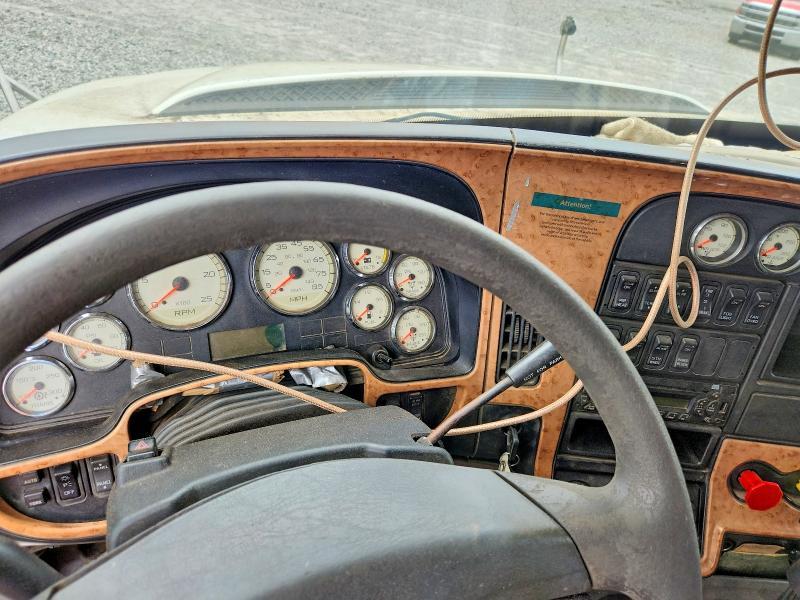 2011 International LF687 Semi Truck