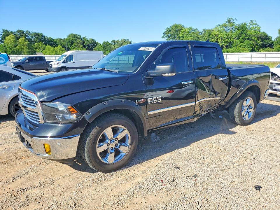 2015 Dodge RAM 1500 SLT