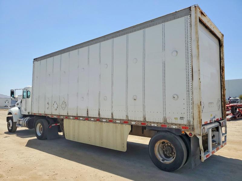 2016 Peterbilt 382