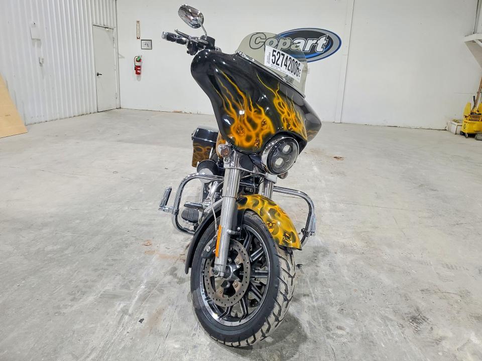 2011 Harley-Davidson Flhx