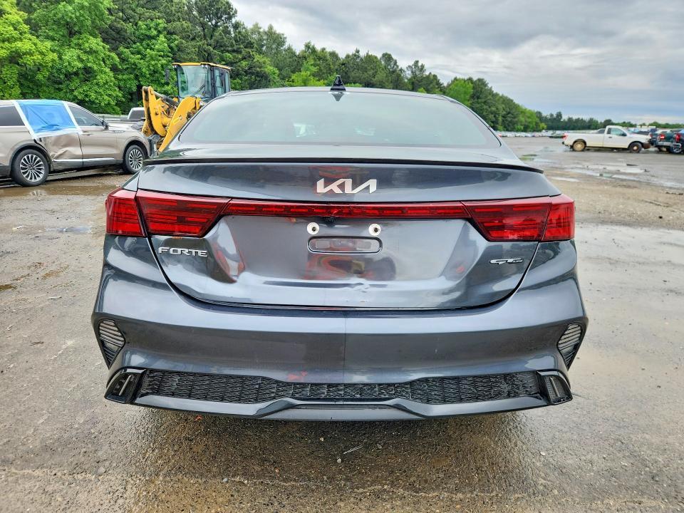 2024 KIA Forte gt Line
