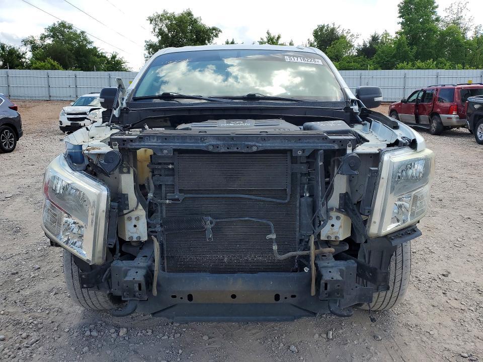 2017 Nissan Titan S