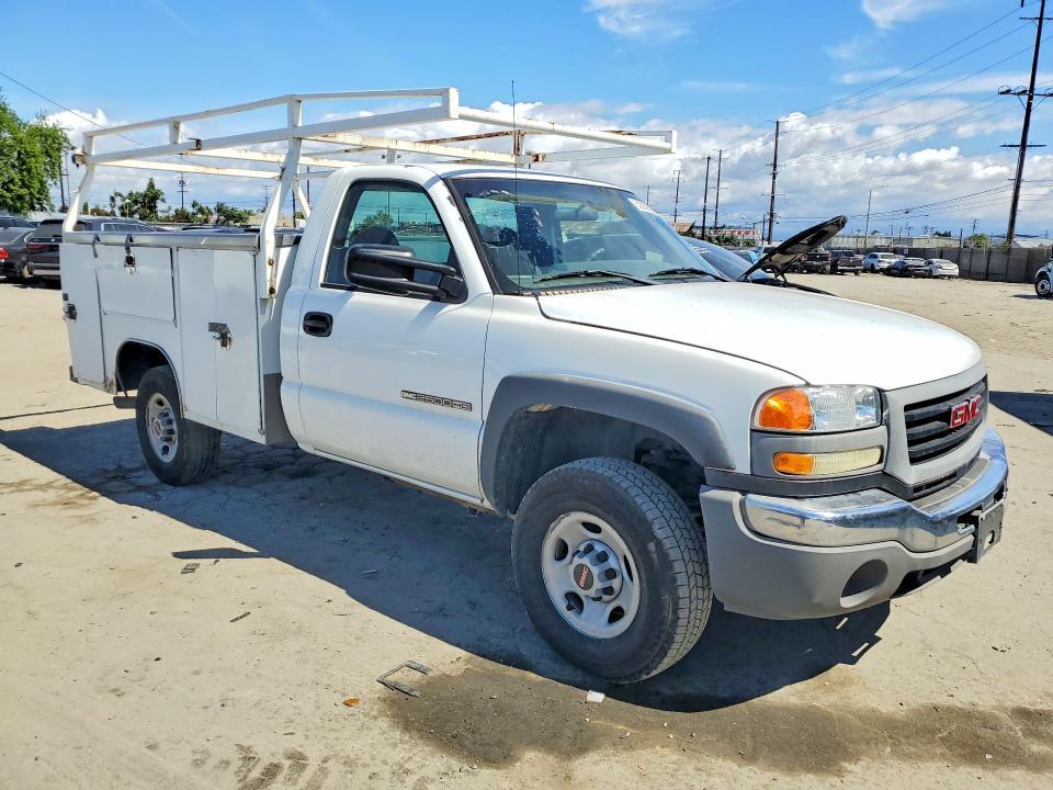 2005 GMC 2500
