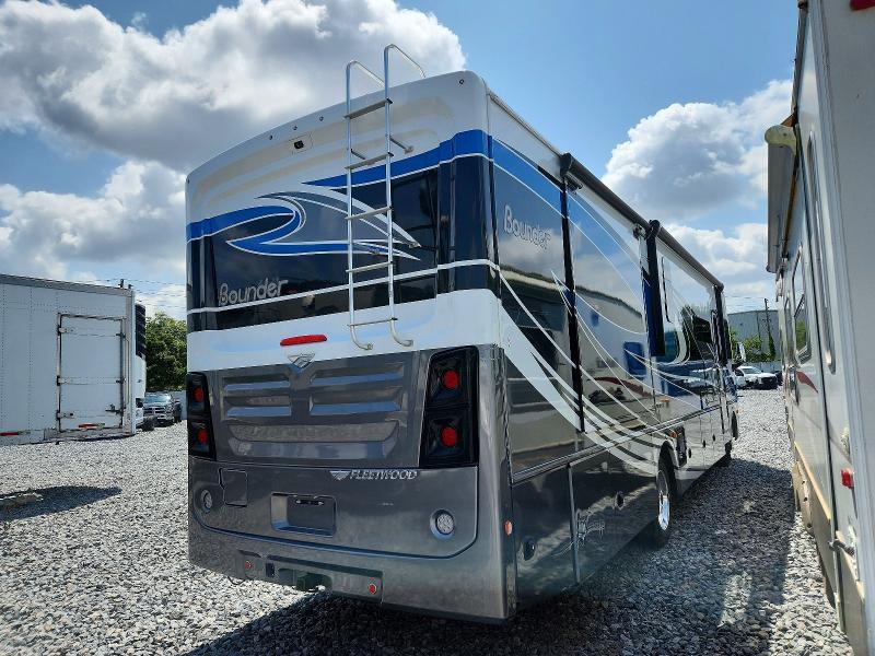 2020 Ford F53-Camper