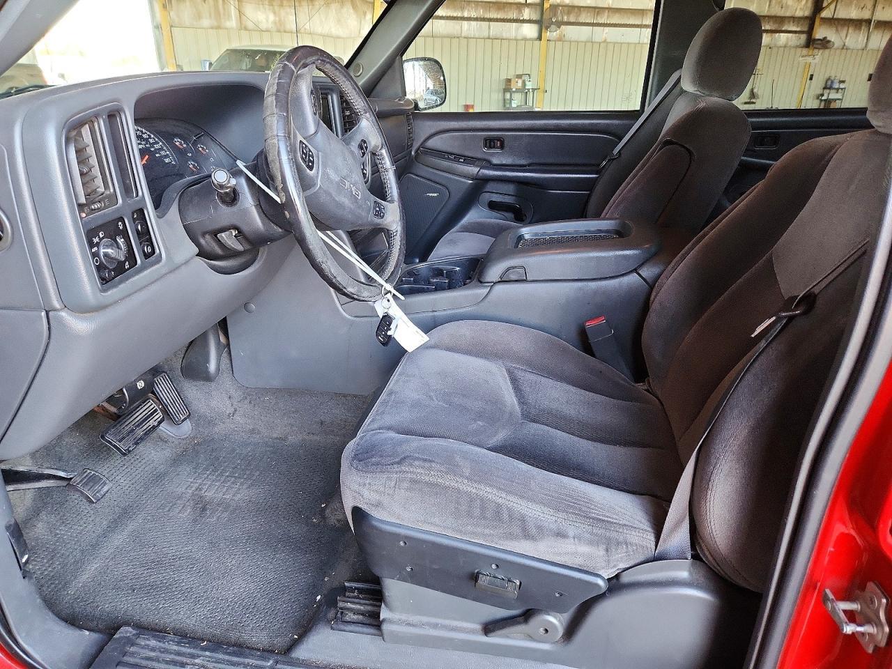2005 GMC New Sierra C1500