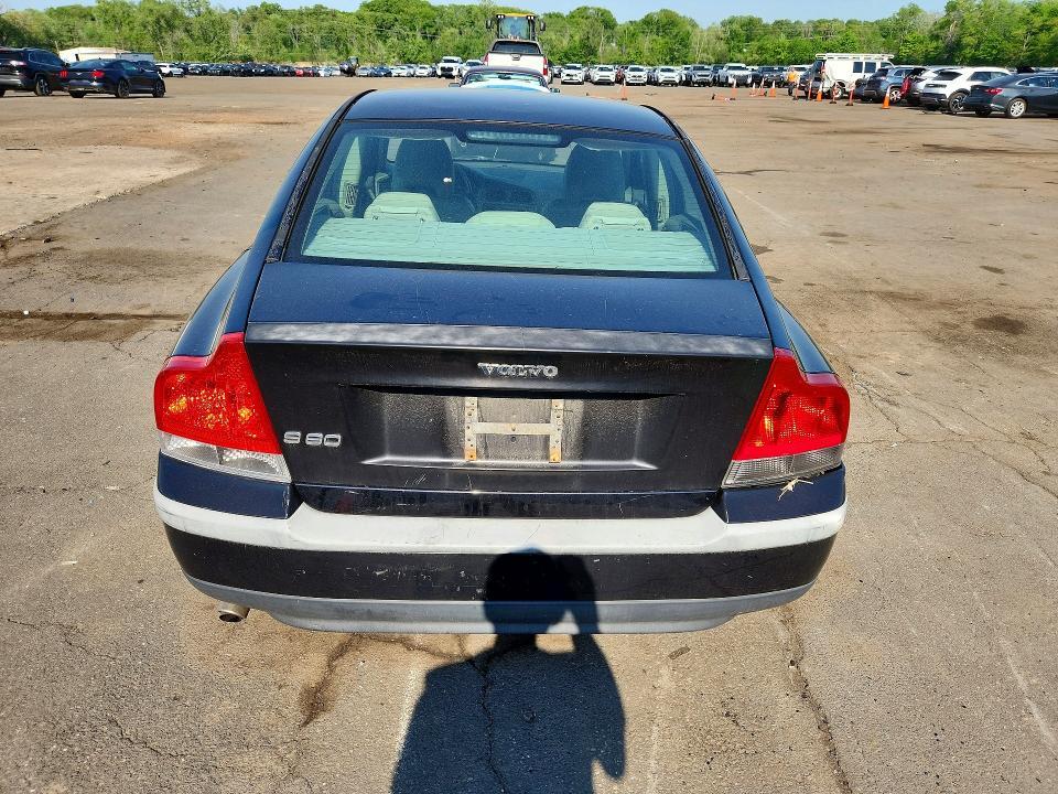 2004 Volvo S60