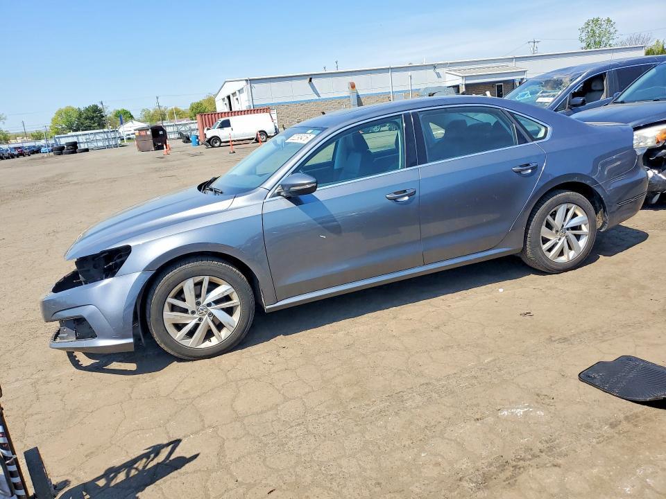 2018 Volkswagen Passat se