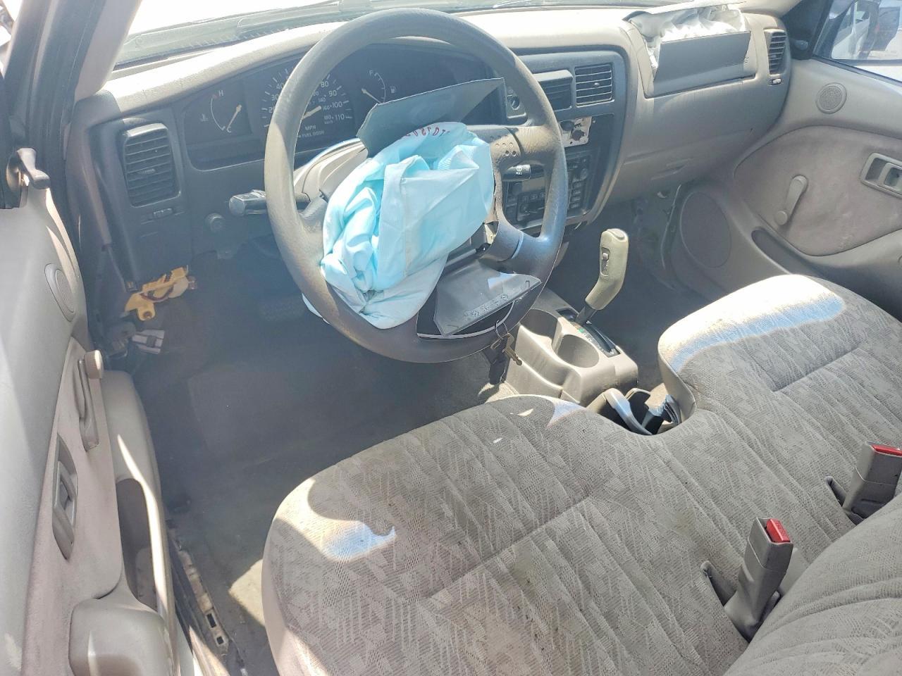 2001 Toyota Tacoma Base