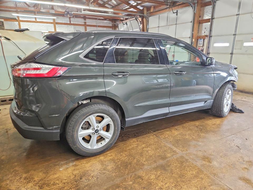 2023 Ford Edge se
