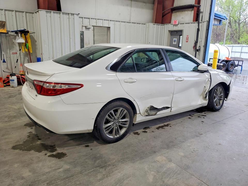2015 Toyota Camry se