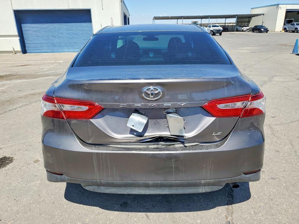 2018 Toyota Camry le