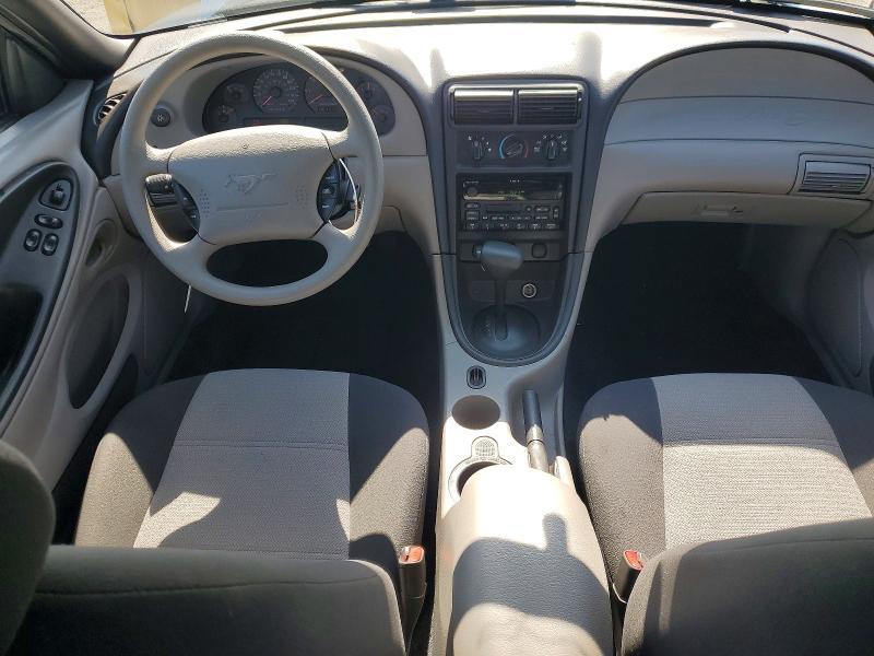 2001 Ford Mustang