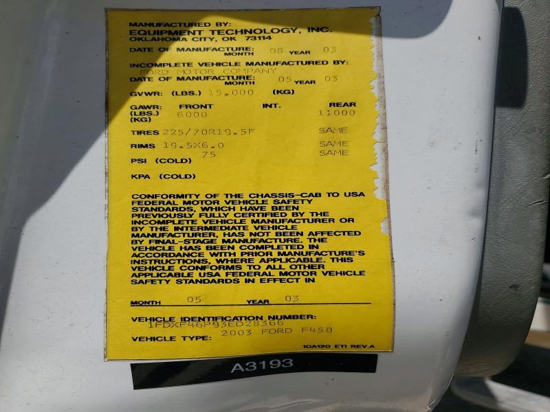 2003 Ford F450 Super Duty Bucket Truck