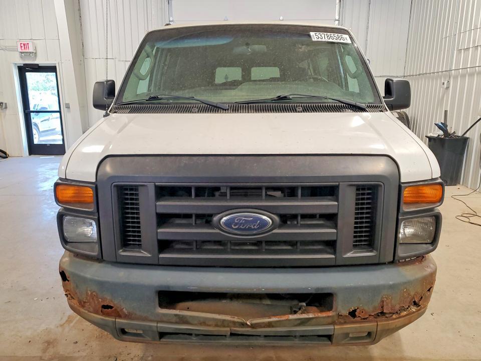 2012 Ford Econoline E350 Super Duty Wagon