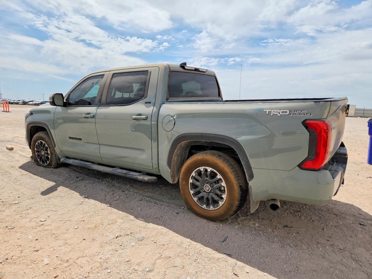 2022 Toyota Tundra SR5