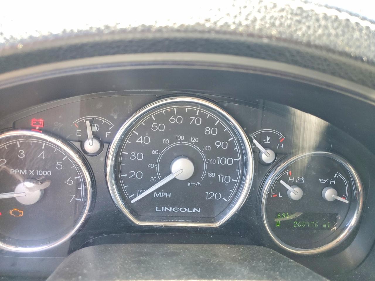 2007 Lincoln Townhouse Mark LT