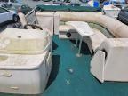 2000 Manitowoc 2000 Manitou Pontoon