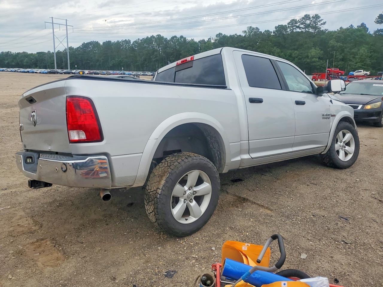 2015 Dodge RAM 1500 SLT