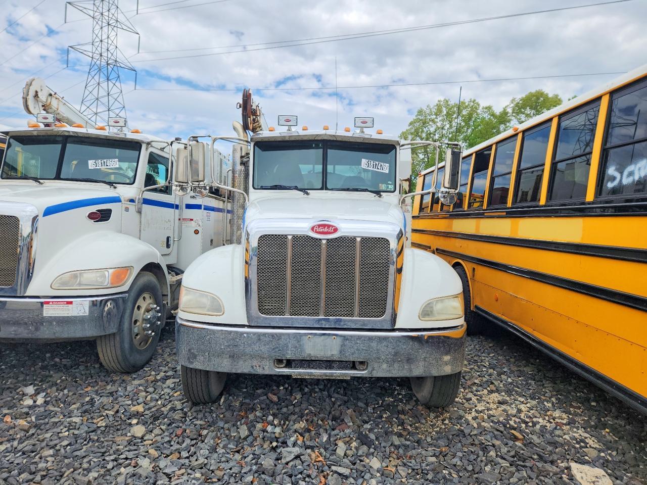 2012 Peterbilt 337