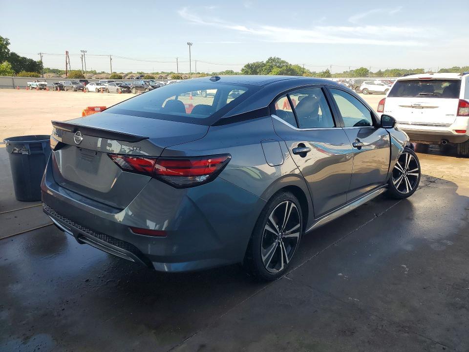 2022 Nissan Sentra sr