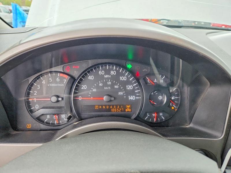 2004 Nissan Titan XE