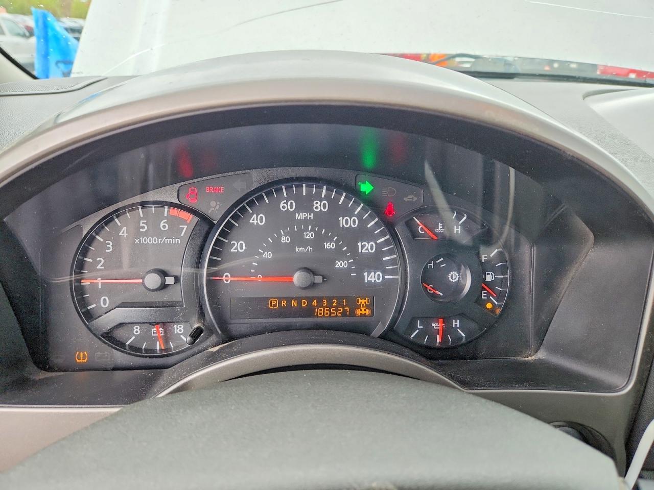 2004 Nissan Titan XE