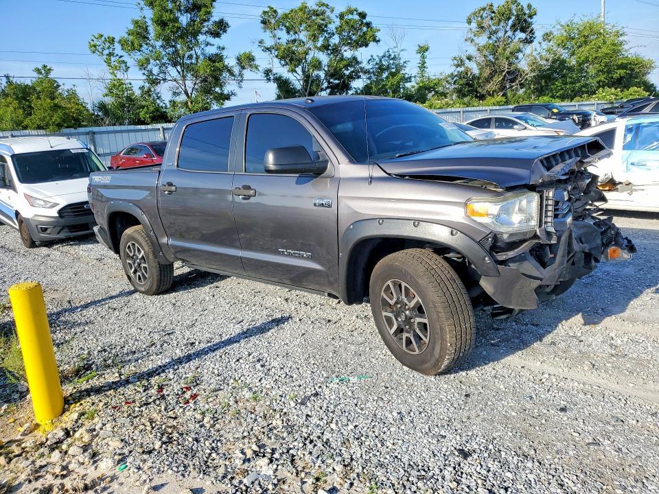 2015 Toyota Tundra SR5