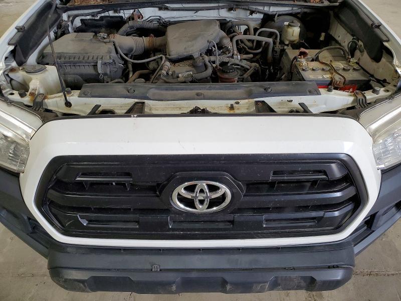2016 Toyota Tacoma SR