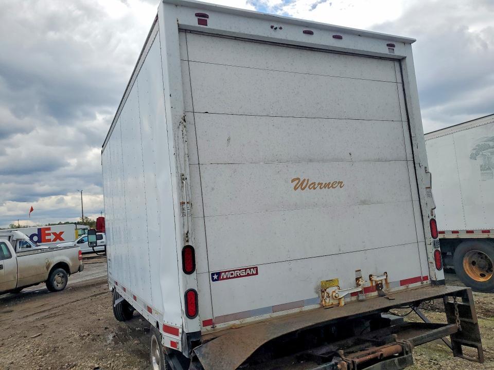 2013 Mitsubishi Fuso 2013 Mitsubishi FE FEC72S BOX Truck