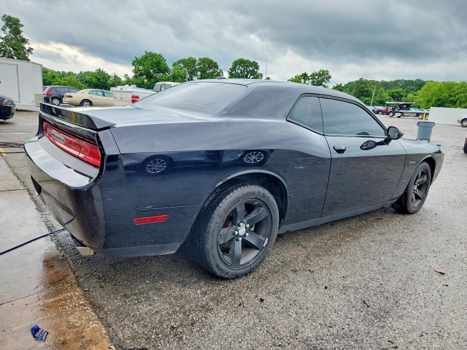 2012 Dodge Challenger sxt