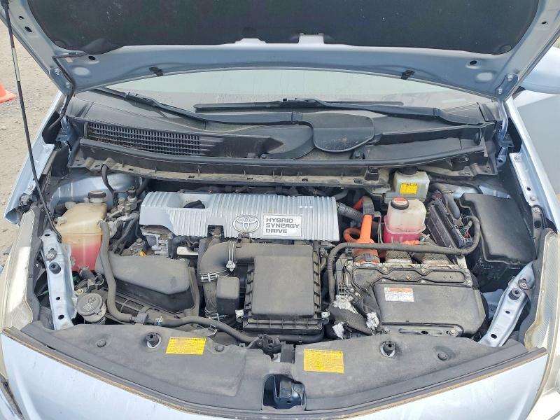 2014 Toyota Prius v Three