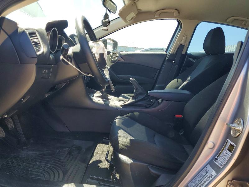 2015 Mazda 3 sv