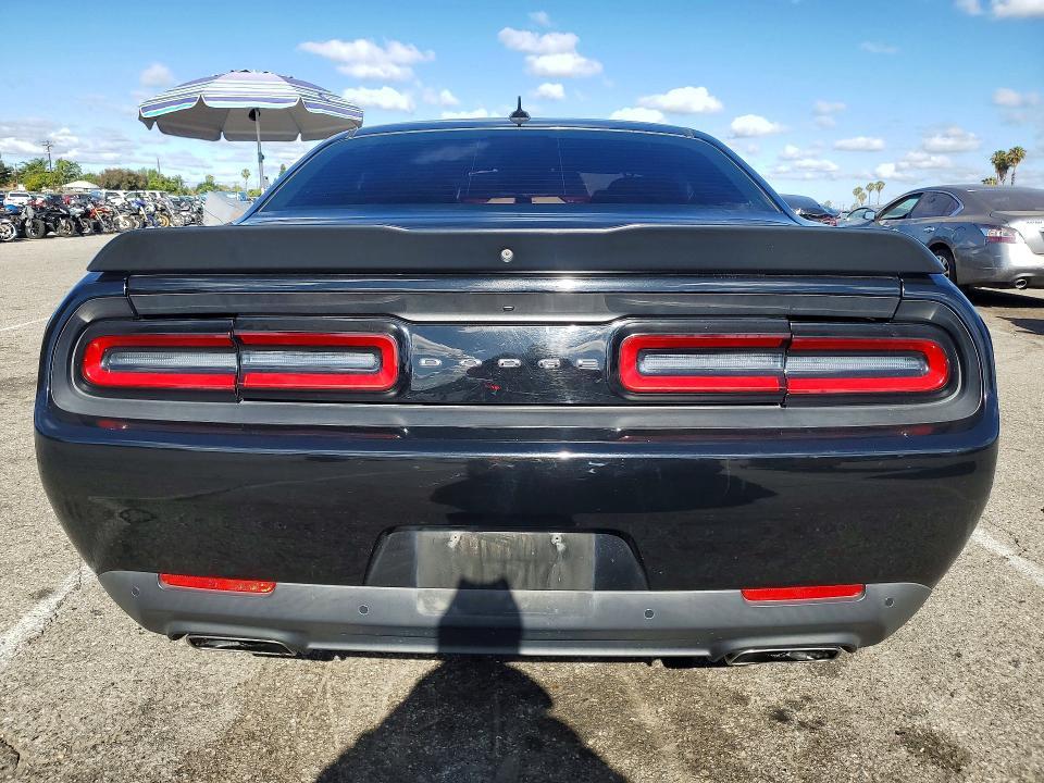 2019 Dodge Challenger r