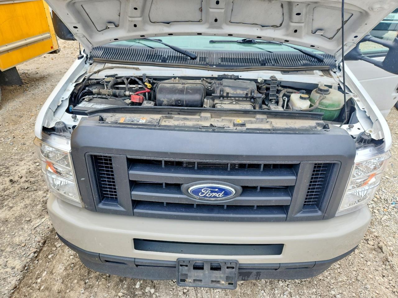 2022 Ford Econoline E350 Super Duty Cutaway Van