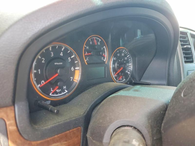 2012 Nissan Armada sv