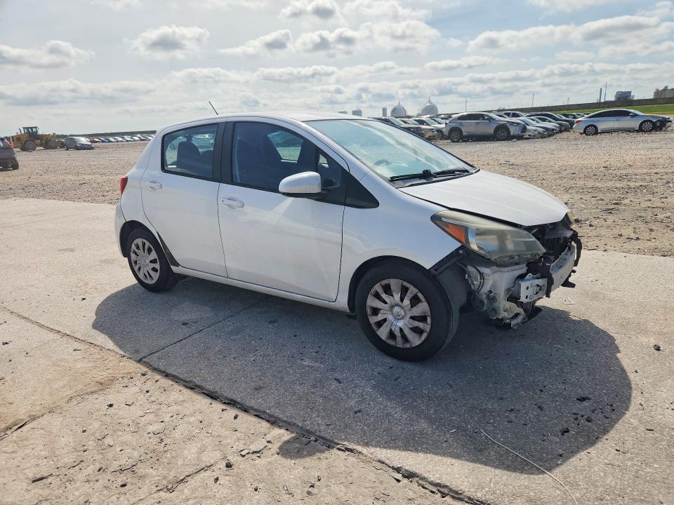 2015 Toyota Yaris 5-door l