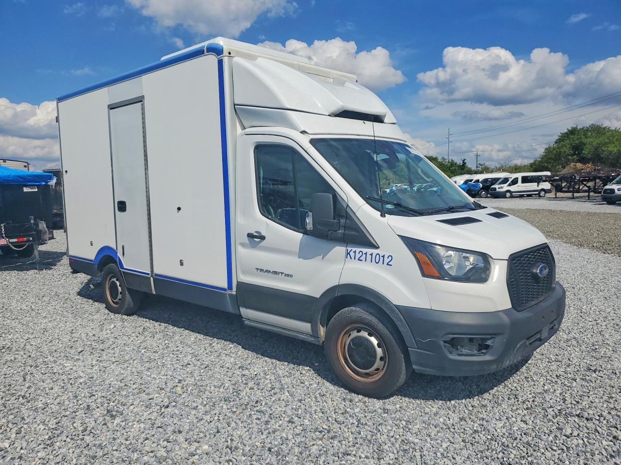 2022 Ford Transit Delivery Truck