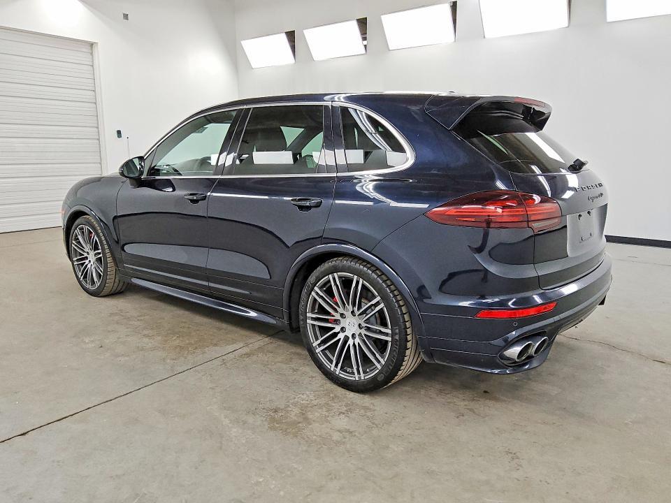 2016 Porsche Cayenne gts