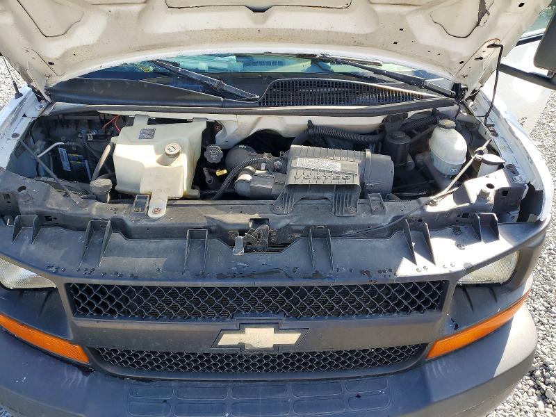 2007 Chevrolet Express G3500 Delivery Truck