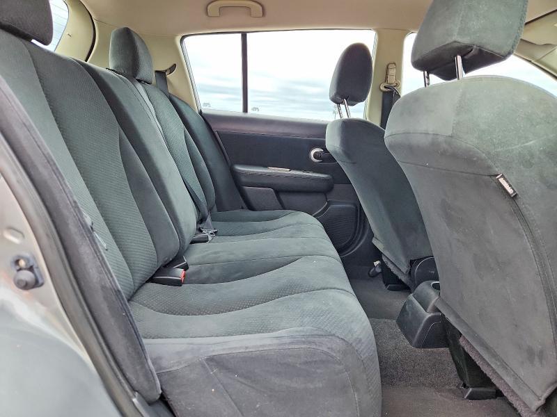 2012 Nissan Versa s Automatic