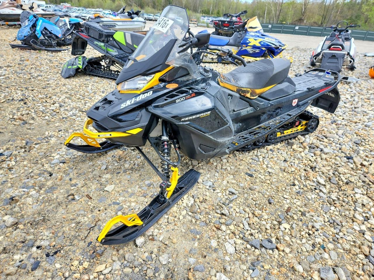 2023 Skidoo Renegade X-RS 900