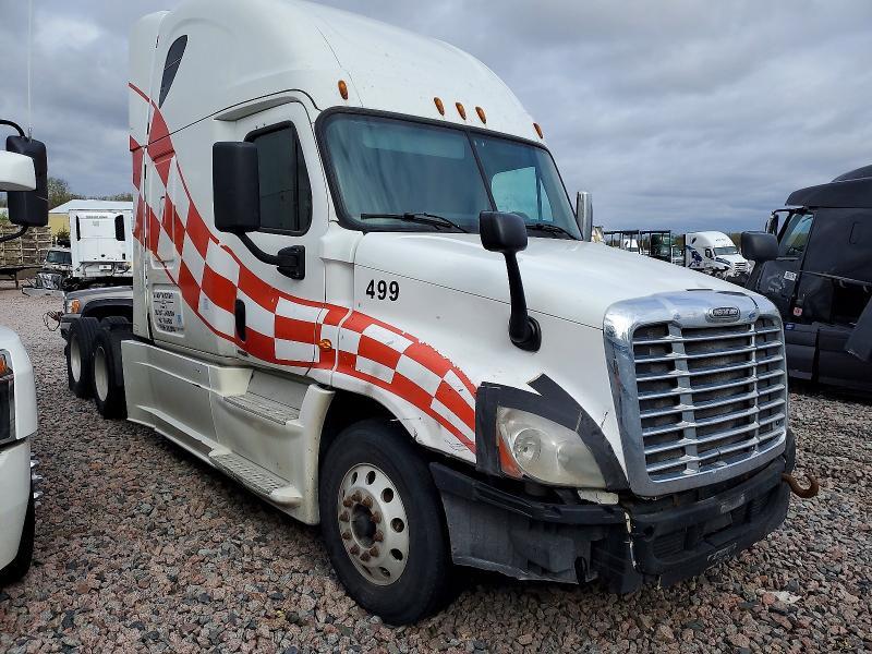 2016 Freightliner Cascadia 125 Semi Truck