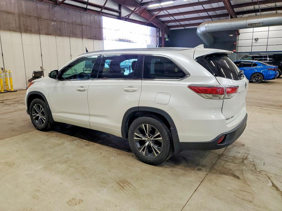 2016 Toyota Highlander xle