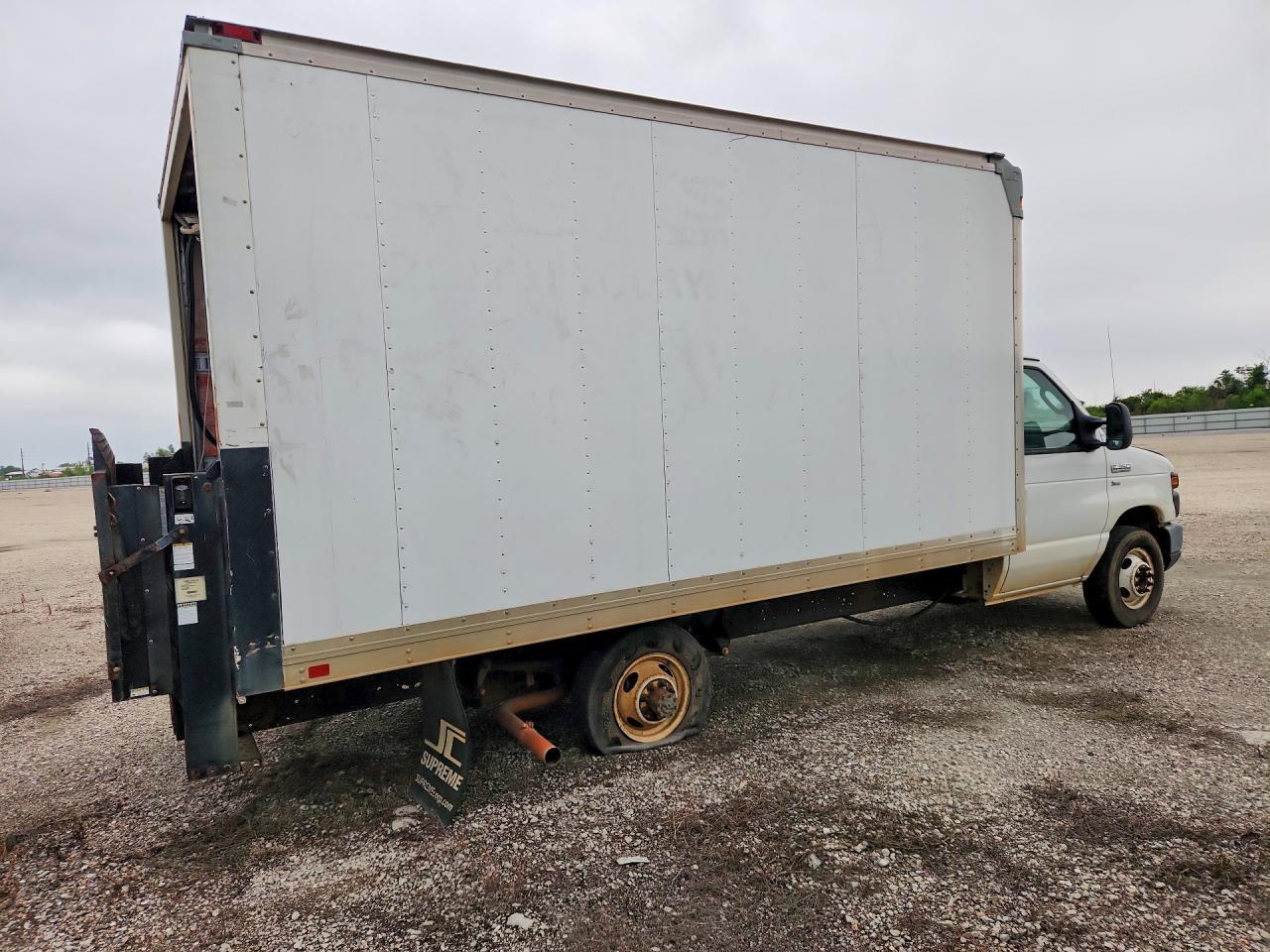 2012 Ford E350 BOX Truck