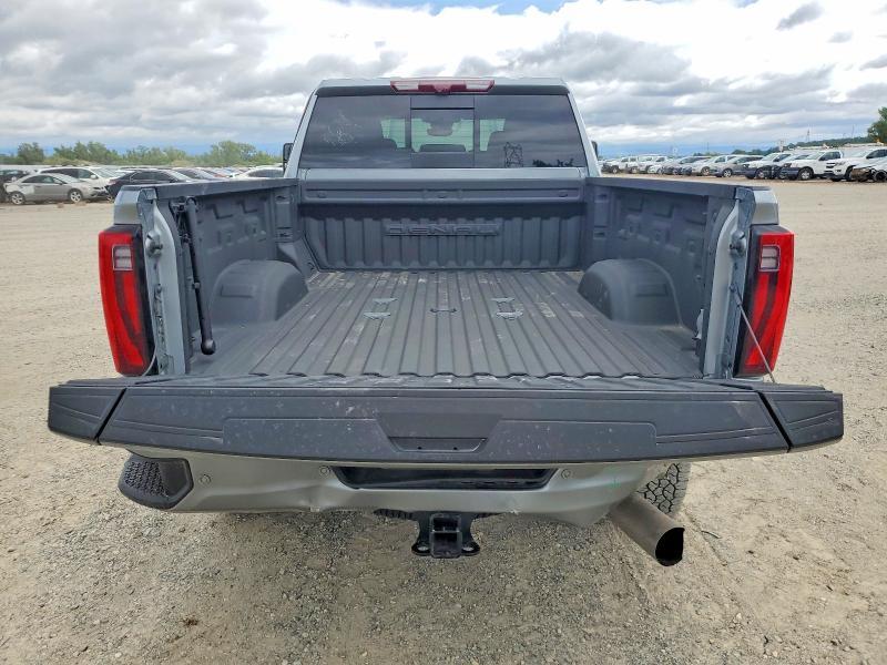 2024 GMC Sierra K3500 Denali