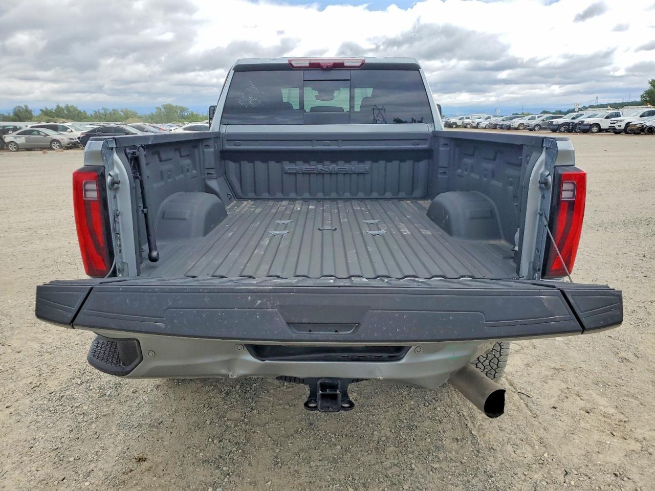 2024 GMC Sierra K3500 Denali