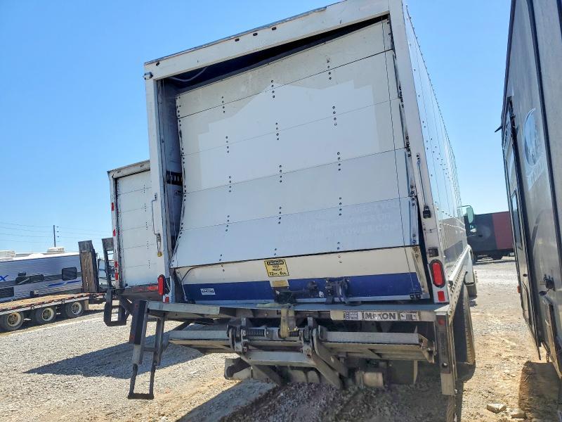 2020 Freigliner 2020 Freightliner Business Class M2 BOX Truck