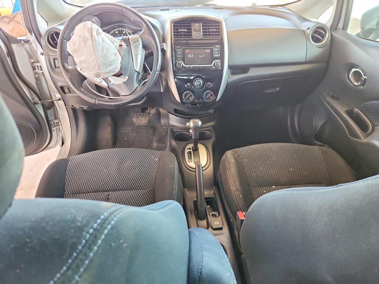 2016 Nissan Versa Note sv